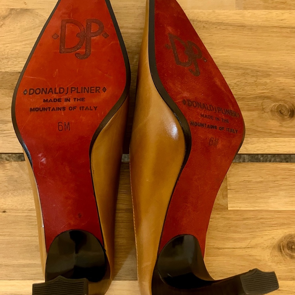 Donald J. Pliner Lisha mules - Picture 6 of 6